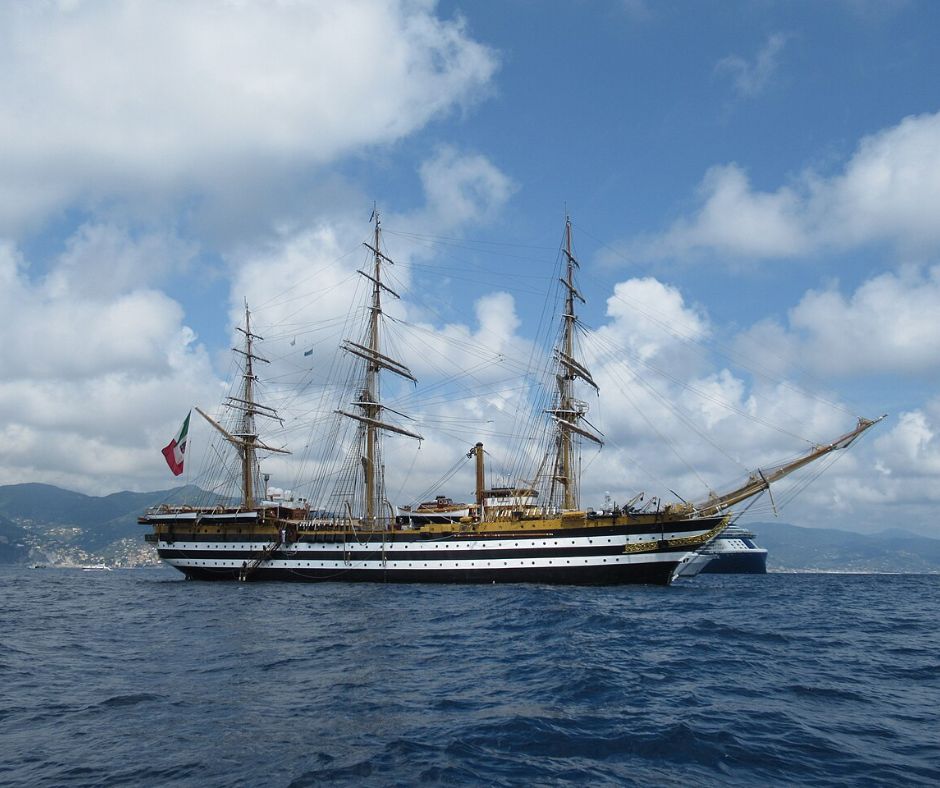 Sul veliero Amerigo Vespucci, il mare co...